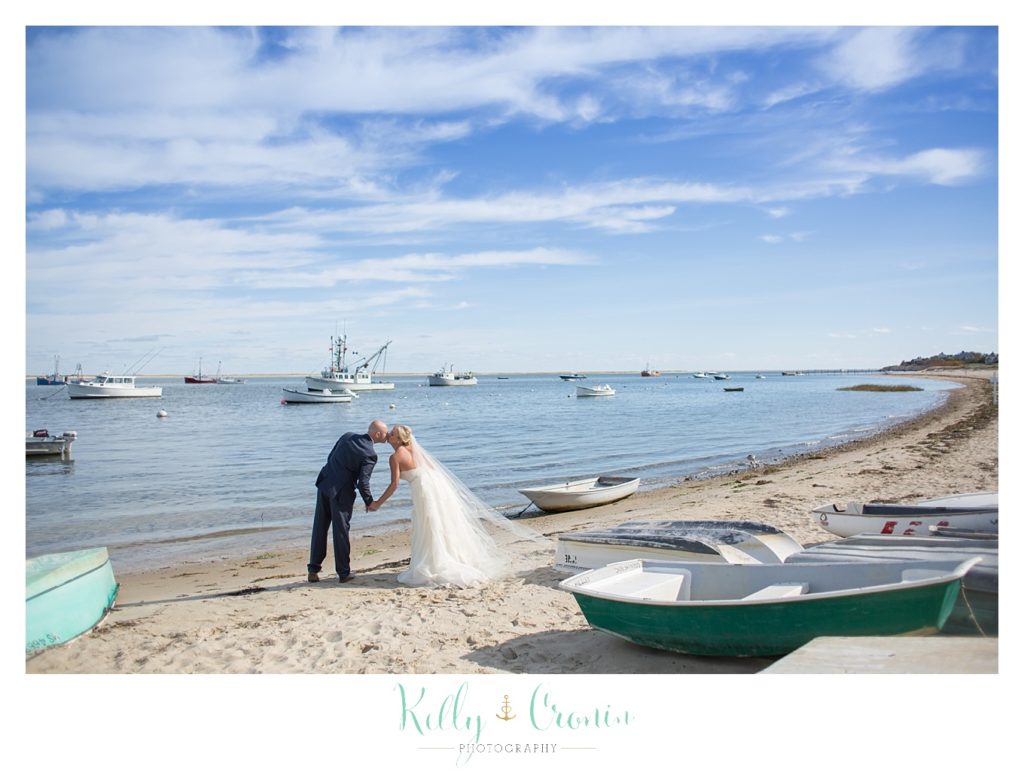 A newly married couple kisses | Kelly Cronin Photography | Cape Cod Wedding Photographer
