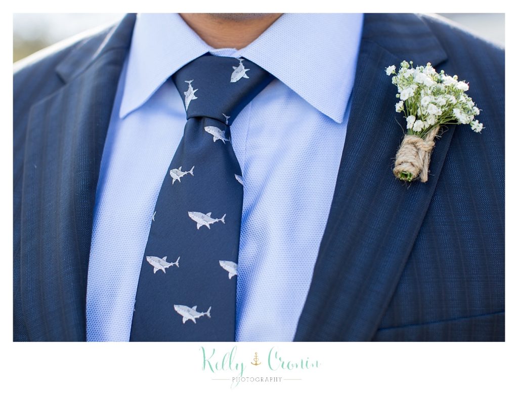 A man wears a tie | Kelly Cronin Photography | Cape Cod Wedding Photographer