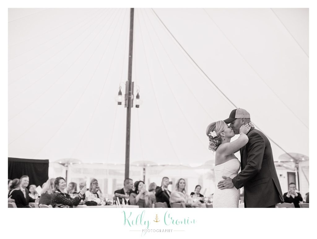 A couple kisses | Kelly Cronin Photography | Cape Cod Wedding Photographer