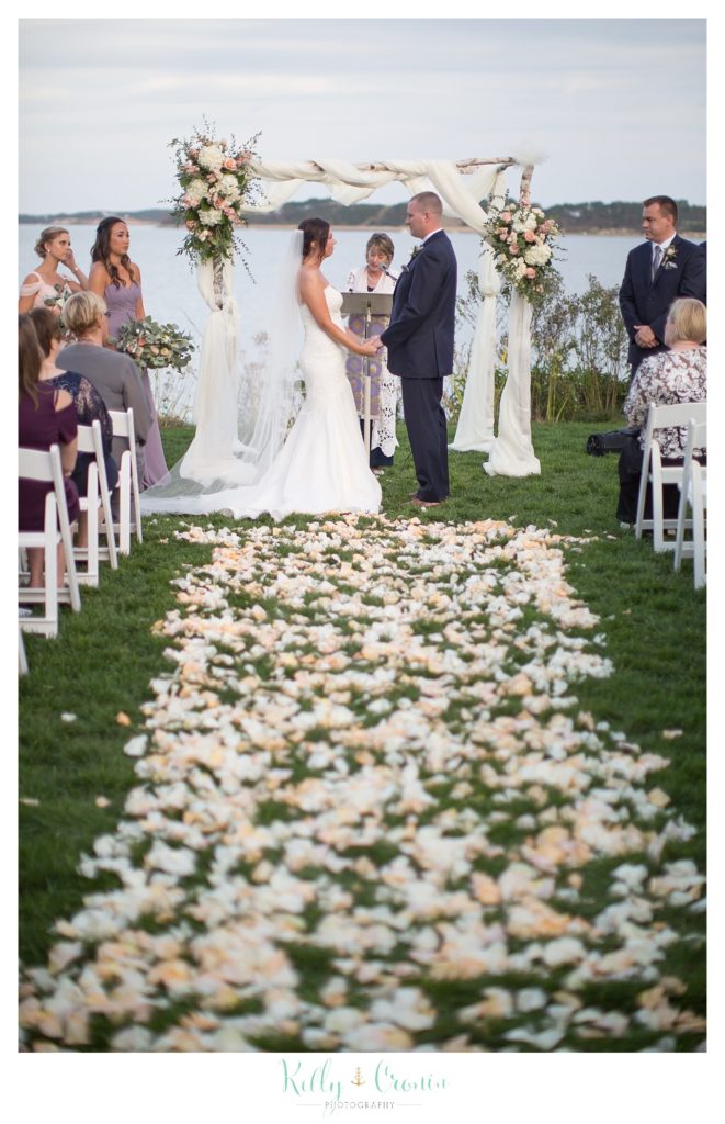 A couple says their wedding vows | Kelly Cronin Photography | Cape Cod Wedding Photographer