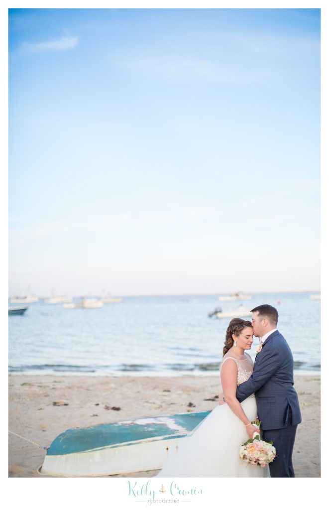 A couple on the beach | Kelly Cronin Photography | Cape Cod Wedding Photographer