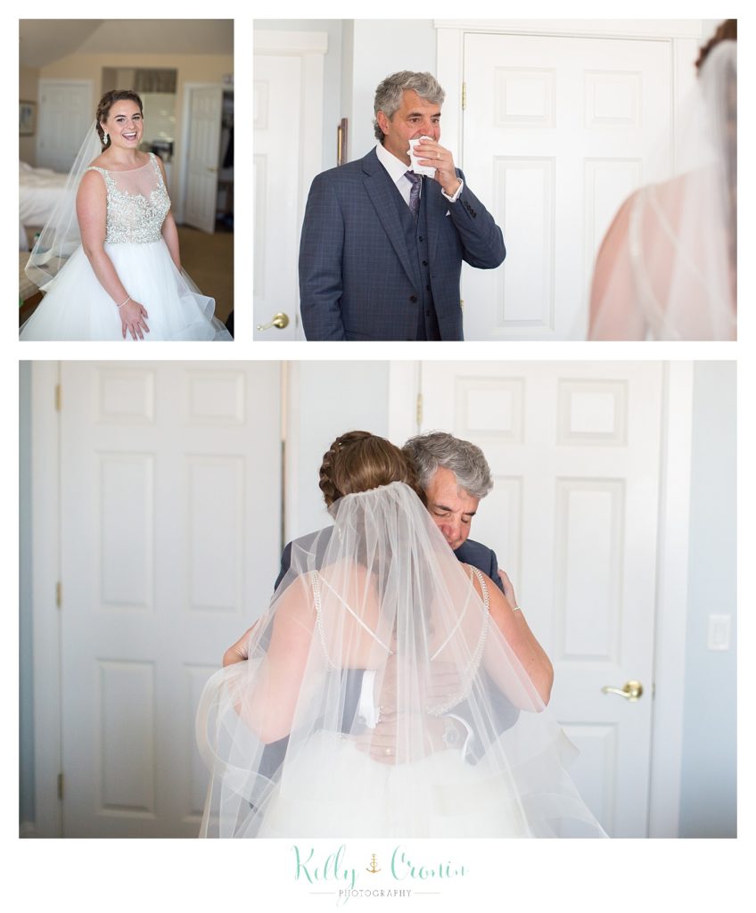Dad sees his daughter getting ready for her wedding | Kelly Cronin Photography | Cape Cod Wedding Photographer