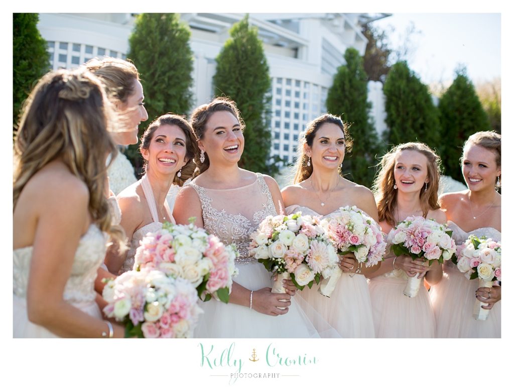 Bridal party laughs | Kelly Cronin Photography | Cape Cod Wedding Photographer