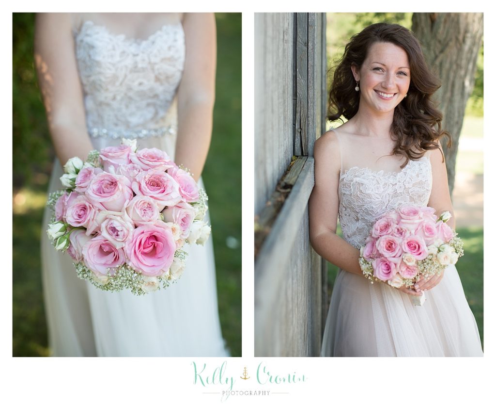 A bride holds her flowers | Wedding Photographer in Cape Cod | Kelly Cronin Photography