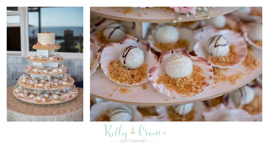 Sweets are deco| Wedding Photographer in Cape Cod | Kelly Cronin Photographyrated for a wedding 