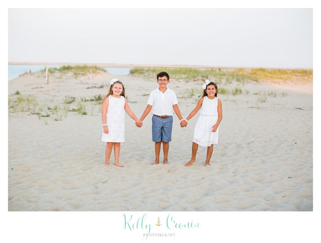 Family Session On The Beach 
